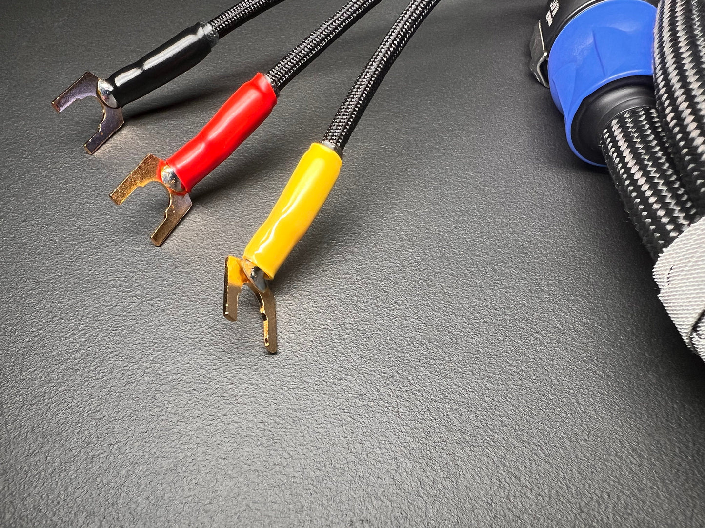 Core Line – High-Level Sub Interface cable (Speakon) for REL